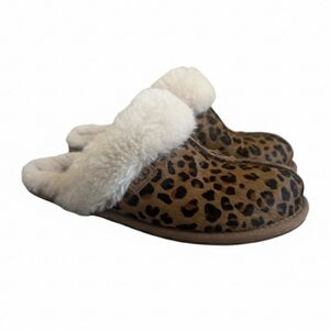 UGG®”The Scuffette Il” Leopard Spotted Slippers Size 6 Excellent Condition!